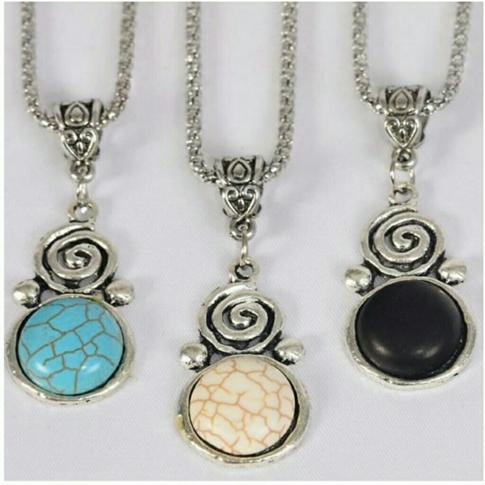 Silver Spiral Howite Pendant Necklace - Picture 2 of 2